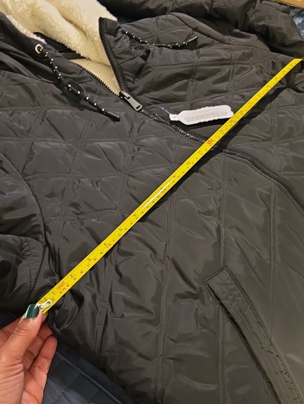 Free Country Black Quilted Hooded Jacket with Cream Sherpa Lining - Picture 13 of 13